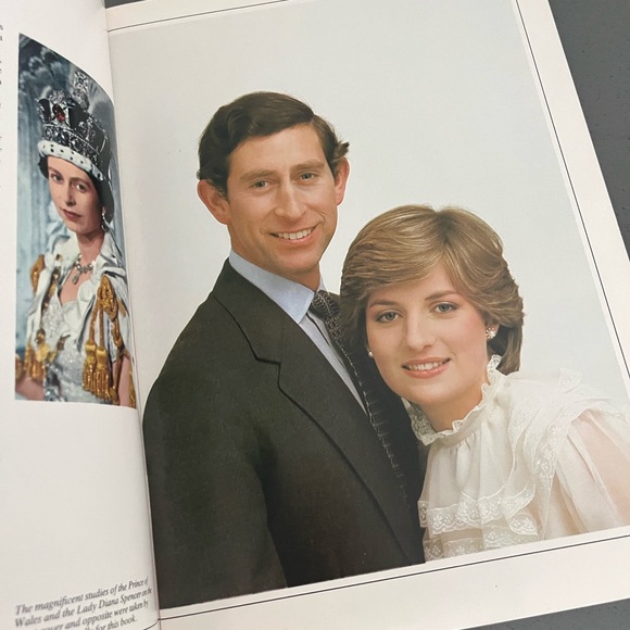 3 Royal Wedding/Princess Diana Books - Picture 10 of 15